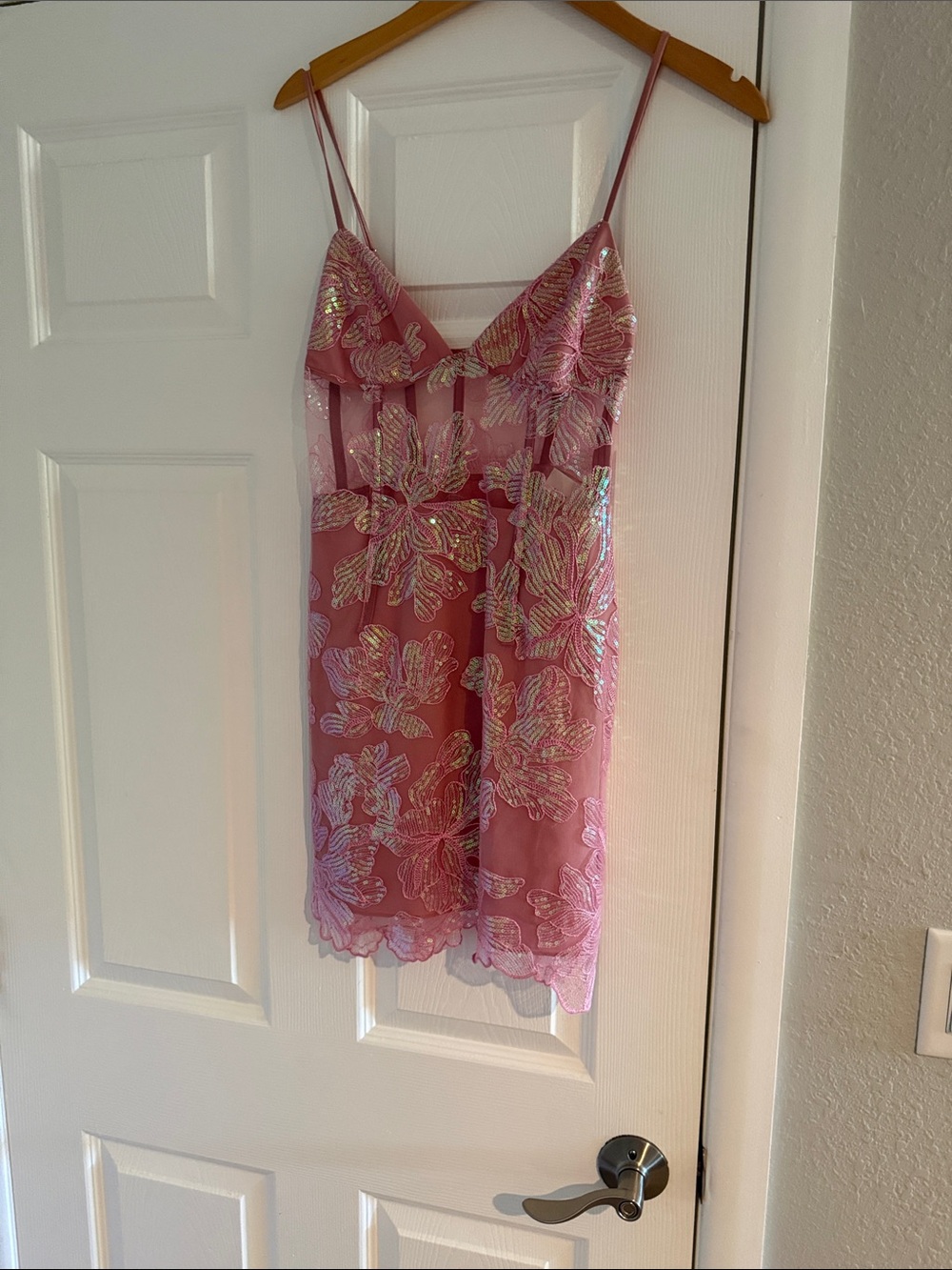 NWT stunning Fleur du mal lace and sequins rose gold dress size 2